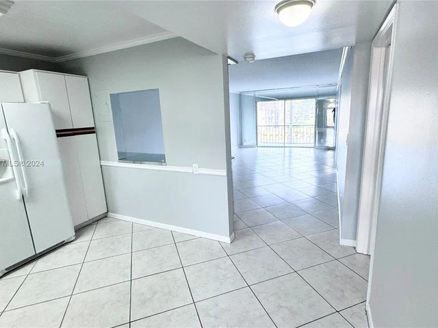 8980 S Hollybrook Blvd # 307, Pembroke Pines FL 33025