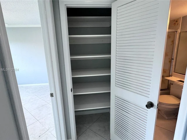 8980 S Hollybrook Blvd # 307, Pembroke Pines FL 33025