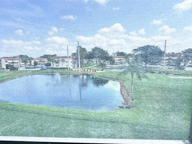 8980 S Hollybrook Blvd # 307, Pembroke Pines FL 33025