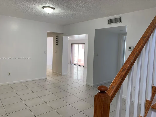 487 NW 98th Ct # 487, Miami FL 33172