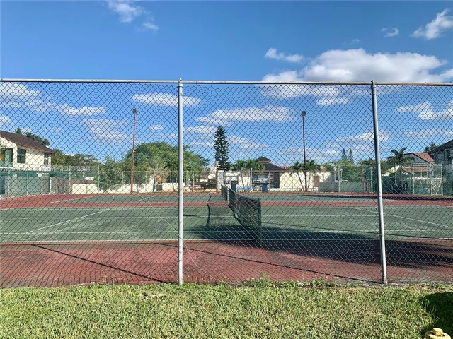 487 NW 98th Ct # 487, Miami FL 33172