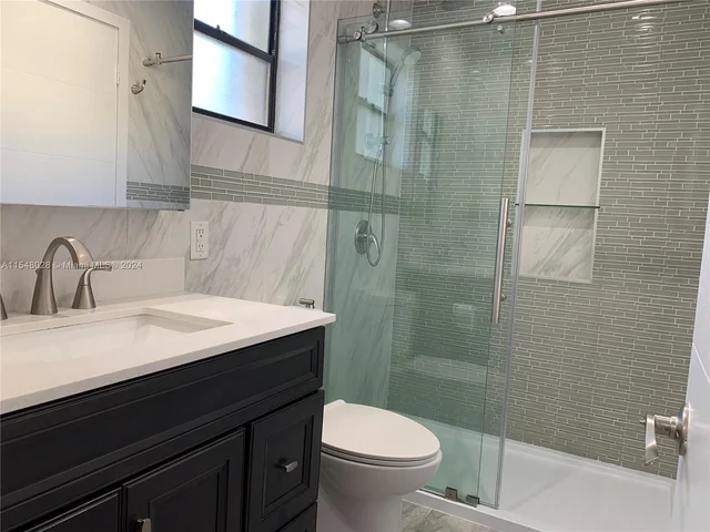 487 NW 98th Ct # 487, Miami FL 33172