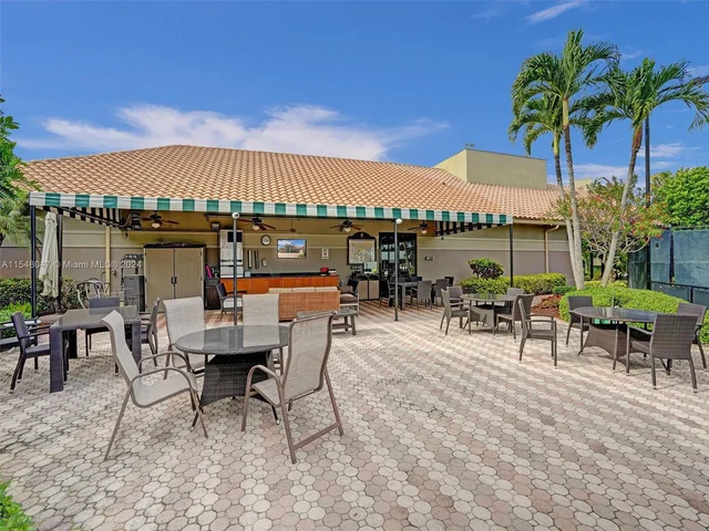 10427 Stonebridge St, Boca Raton FL 33498