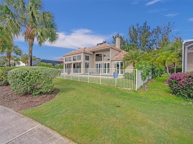 10427 Stonebridge St, Boca Raton FL 33498