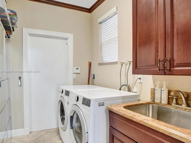 10427 Stonebridge St, Boca Raton FL 33498