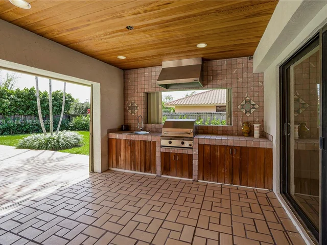 12242 SW 102nd Ter, Miami FL 33186