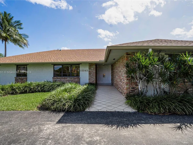 12242 SW 102nd Ter, Miami FL 33186