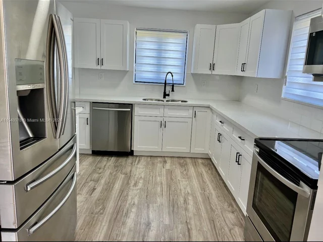 3950 NW 168th Ter, Miami Gardens FL 33055