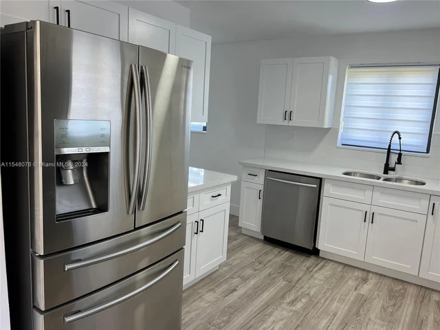 3950 NW 168th Ter, Miami Gardens FL 33055