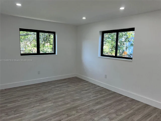 3950 NW 168th Ter, Miami Gardens FL 33055