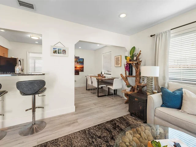 70 NW 47th Ter, Miami FL 33127