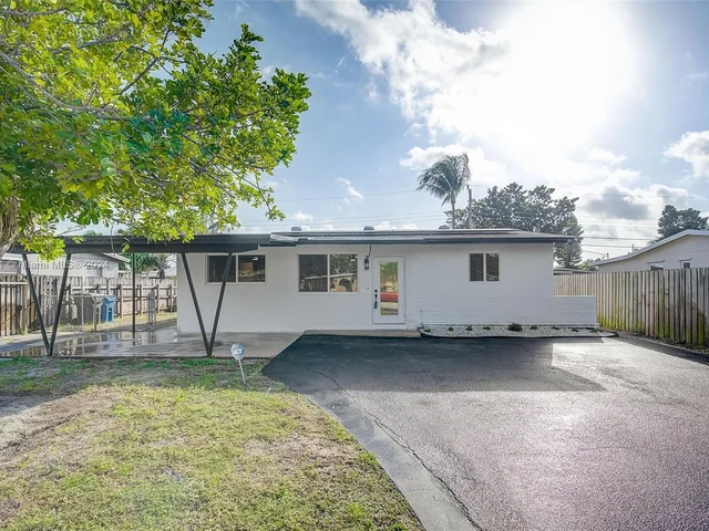 4130 NW 12th Ter, Oakland Park FL 33309