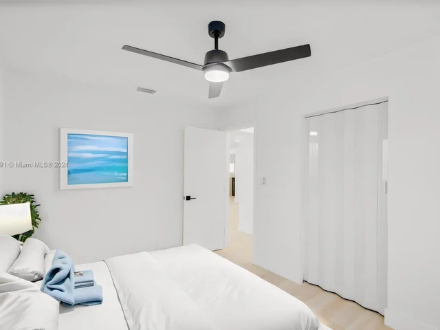 4130 NW 12th Ter, Oakland Park FL 33309