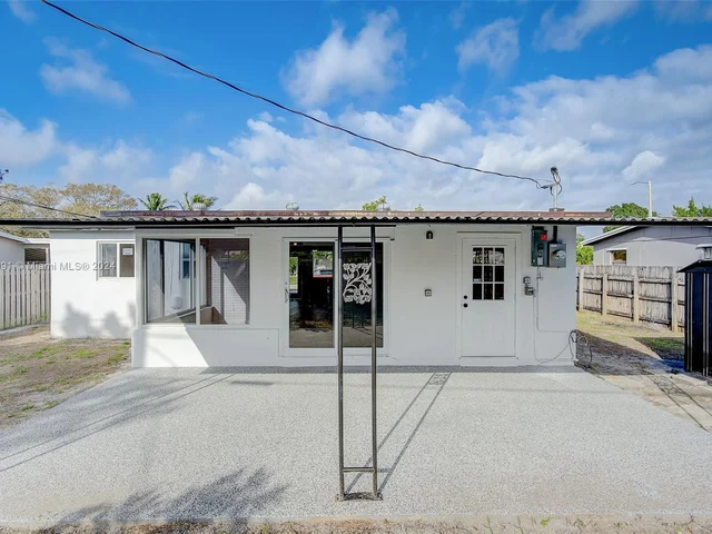 4130 NW 12th Ter, Oakland Park FL 33309