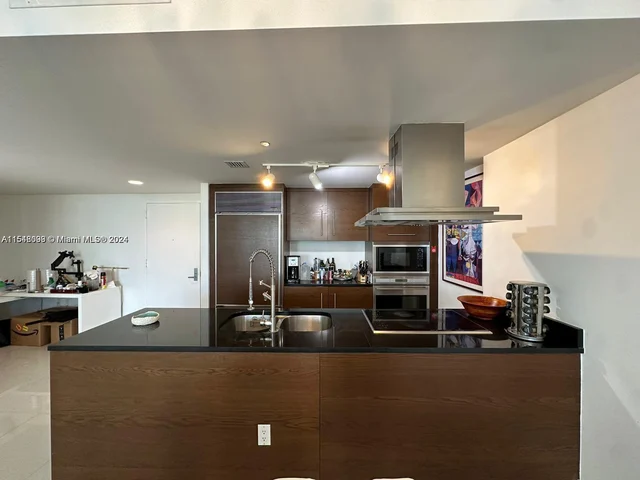 495 Brickell Ave # 520, Miami FL 33131