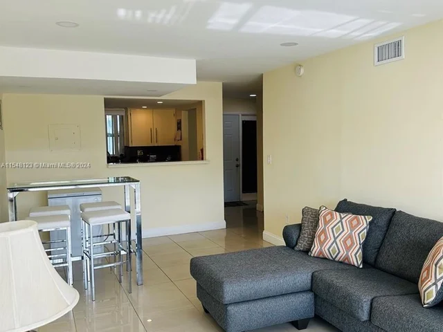 9365 Fontainebleau Blvd # E236, Miami FL 33172