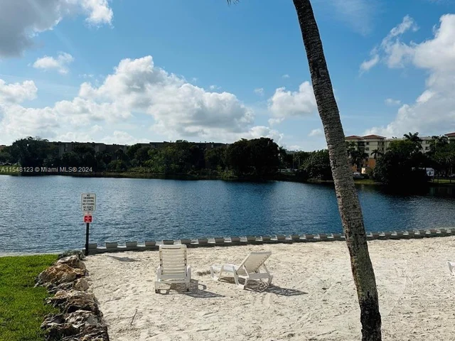 9365 Fontainebleau Blvd # E236, Miami FL 33172