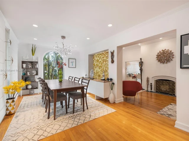 4131 El Prado Blvd, Miami FL 33133