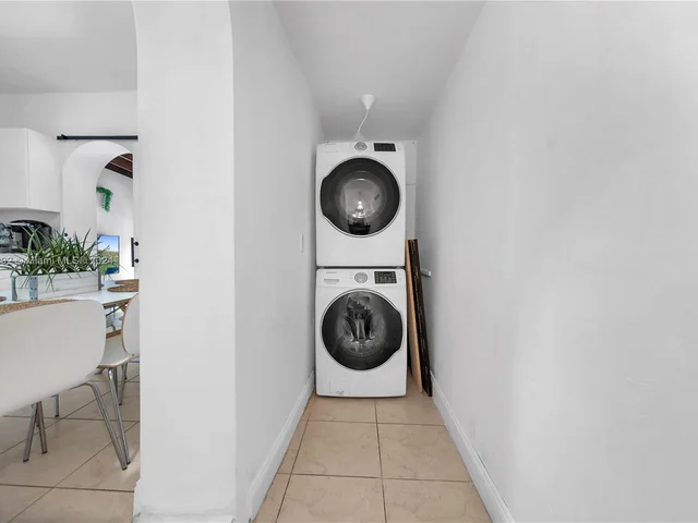 5947 NE 4th Ct, Miami FL 33137