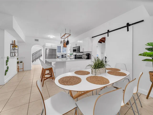 5947 NE 4th Ct, Miami FL 33137