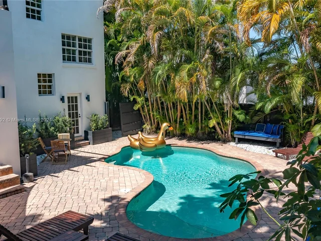 5947 NE 4th Ct, Miami FL 33137