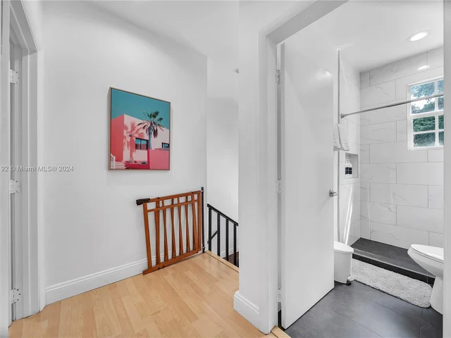 5947 NE 4th Ct, Miami FL 33137