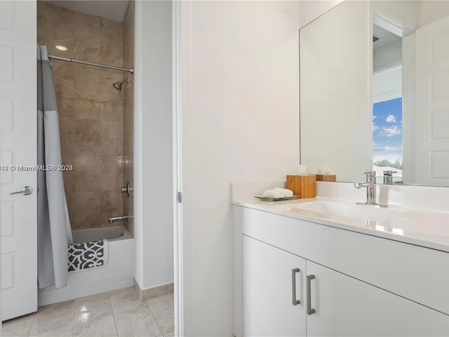 15101 SW 177th Ter, Miami FL 33187