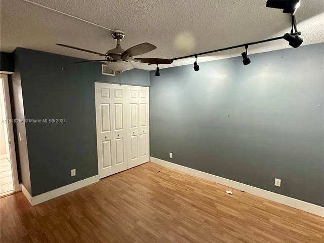 11265 NW 15th Pl, Pembroke Pines FL 33026