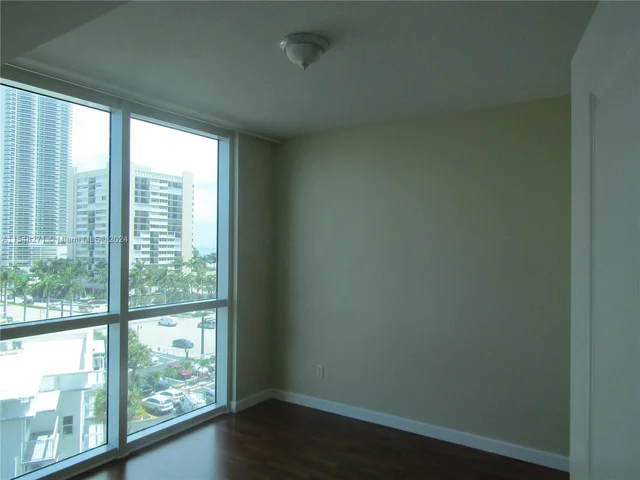 1945 S Ocean Dr # 611, Hallandale Beach FL 33009