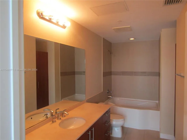 1945 S Ocean Dr # 611, Hallandale Beach FL 33009