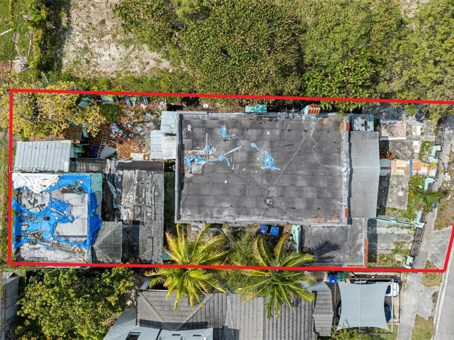 44 NW 46th St, Miami FL 33127