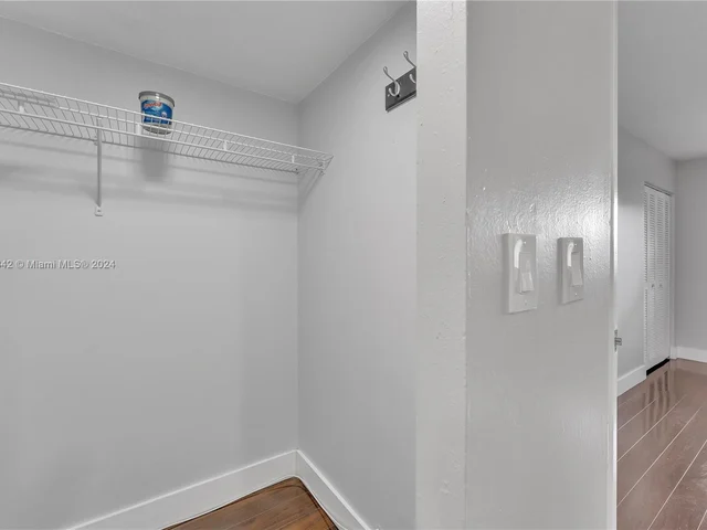 6201 N Falls Cir Dr # 303, Lauderhill FL 33319