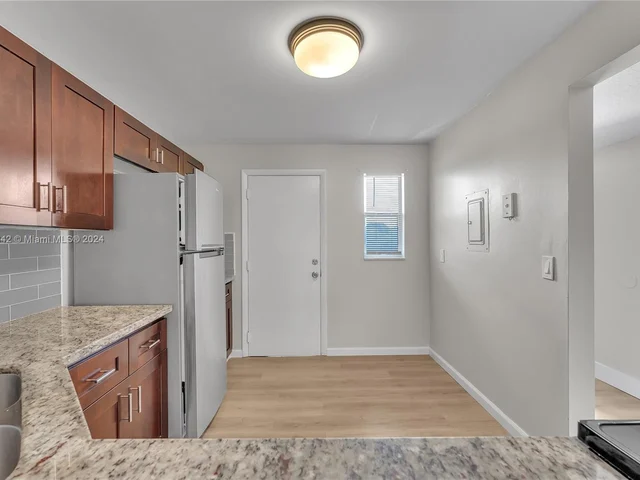 6201 N Falls Cir Dr # 303, Lauderhill FL 33319