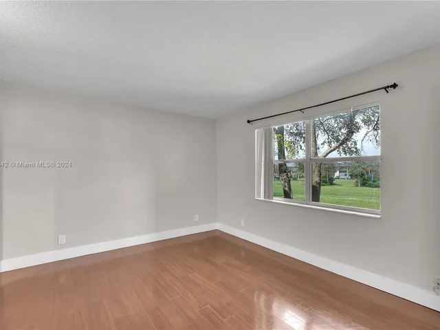 6201 N Falls Cir Dr # 303, Lauderhill FL 33319