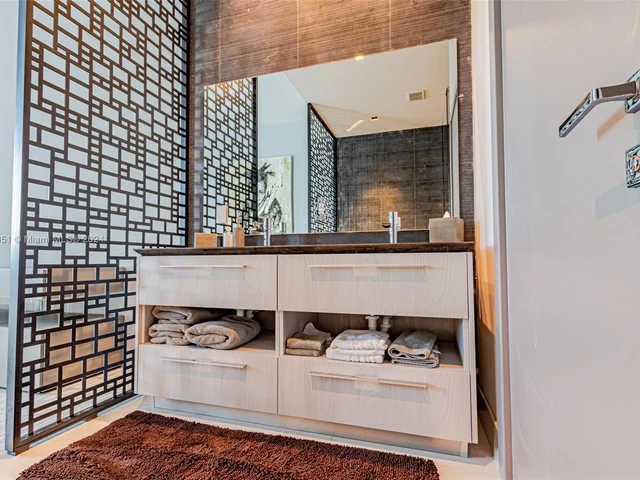 480 NE 31st St, Miami FL 33137