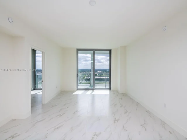 2000 Metropica Way # 2007, Sunrise FL 33323
