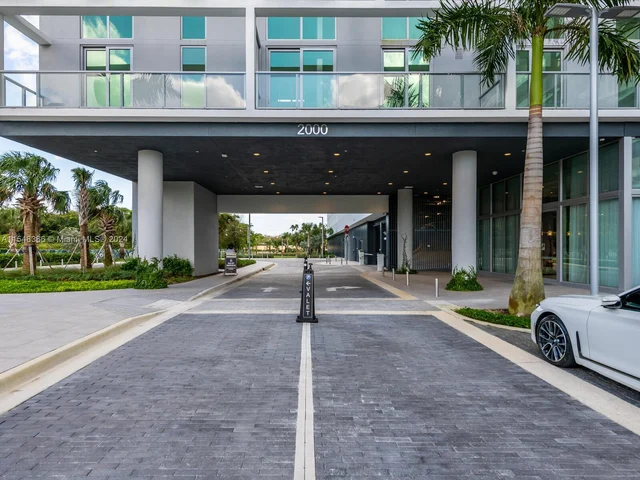 2000 Metropica Way # 2007, Sunrise FL 33323