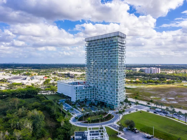 2000 Metropica Way # 2007, Sunrise FL 33323