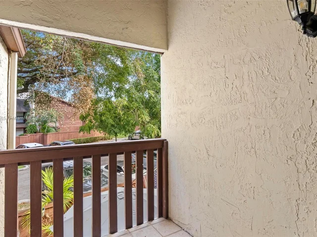 6907 SW 115th Pl # F40, Miami FL 33173