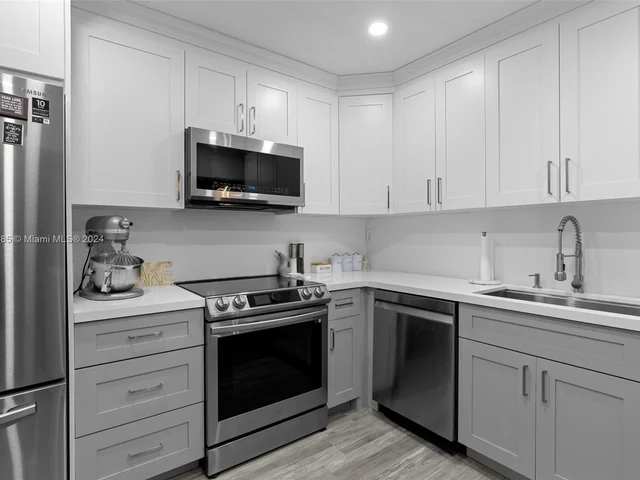 6907 SW 115th Pl # F40, Miami FL 33173