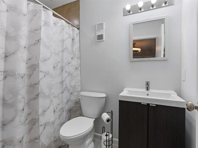 6907 SW 115th Pl # F40, Miami FL 33173