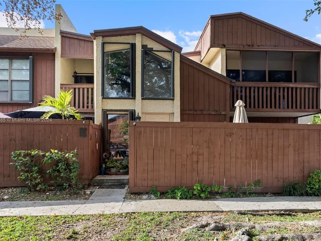 6907 SW 115th Pl # F40, Miami FL 33173