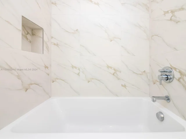 2000 Metropica Way # 2007, Sunrise FL 33323