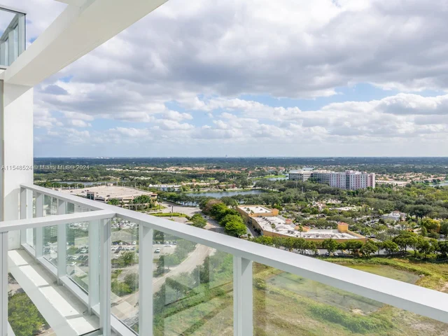 2000 Metropica Way # 2007, Sunrise FL 33323