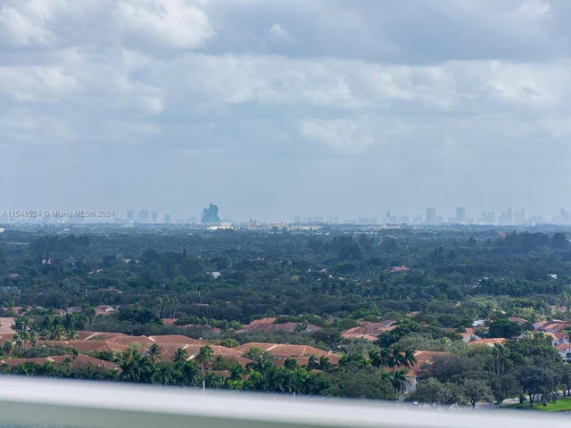 2000 Metropica Way # 2007, Sunrise FL 33323