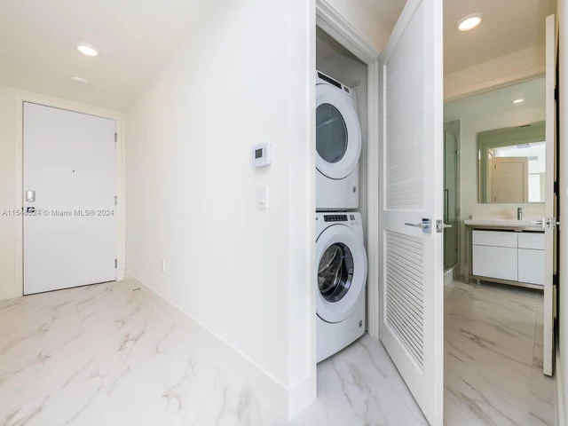 2000 Metropica Way # 2007, Sunrise FL 33323