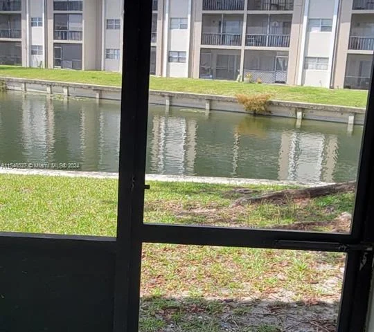 8010 N Colony Cir N # 104, Tamarac FL 33321