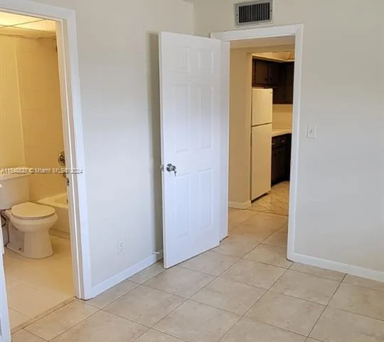 8010 N Colony Cir N # 104, Tamarac FL 33321