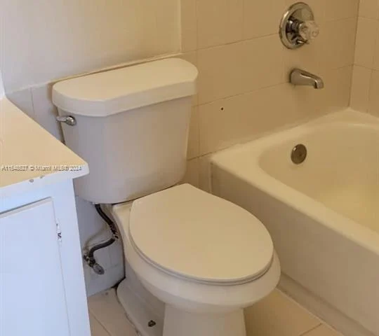 8010 N Colony Cir N # 104, Tamarac FL 33321