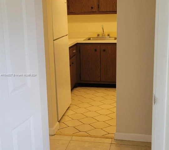 8010 N Colony Cir N # 104, Tamarac FL 33321